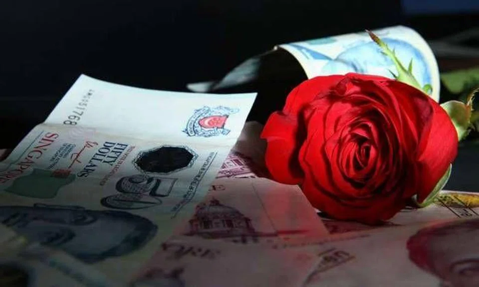 Woman scammed 10 people of $880k: Victims include hubby's ex-colleague, lover's family and her godma