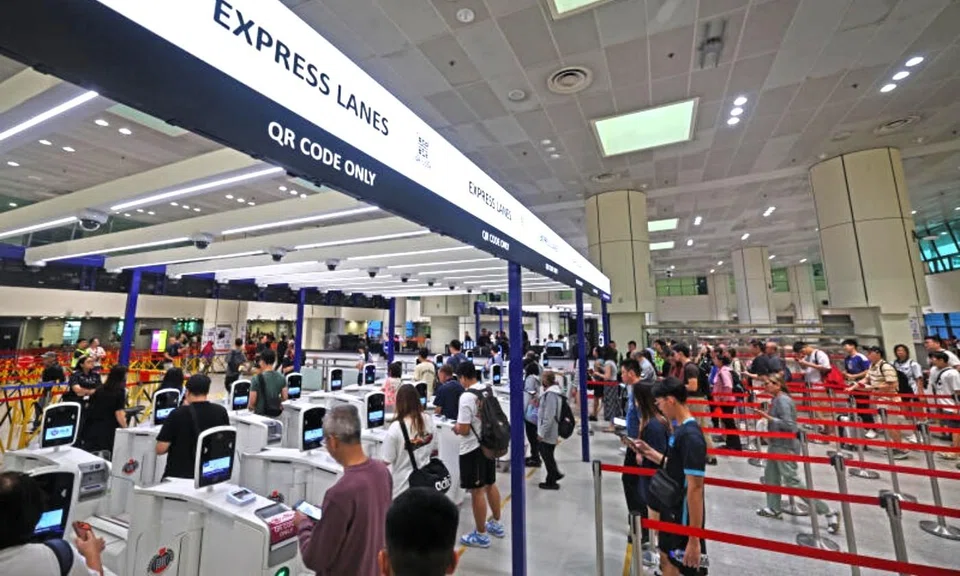 Clearing immigration at Woodlands Checkpoint