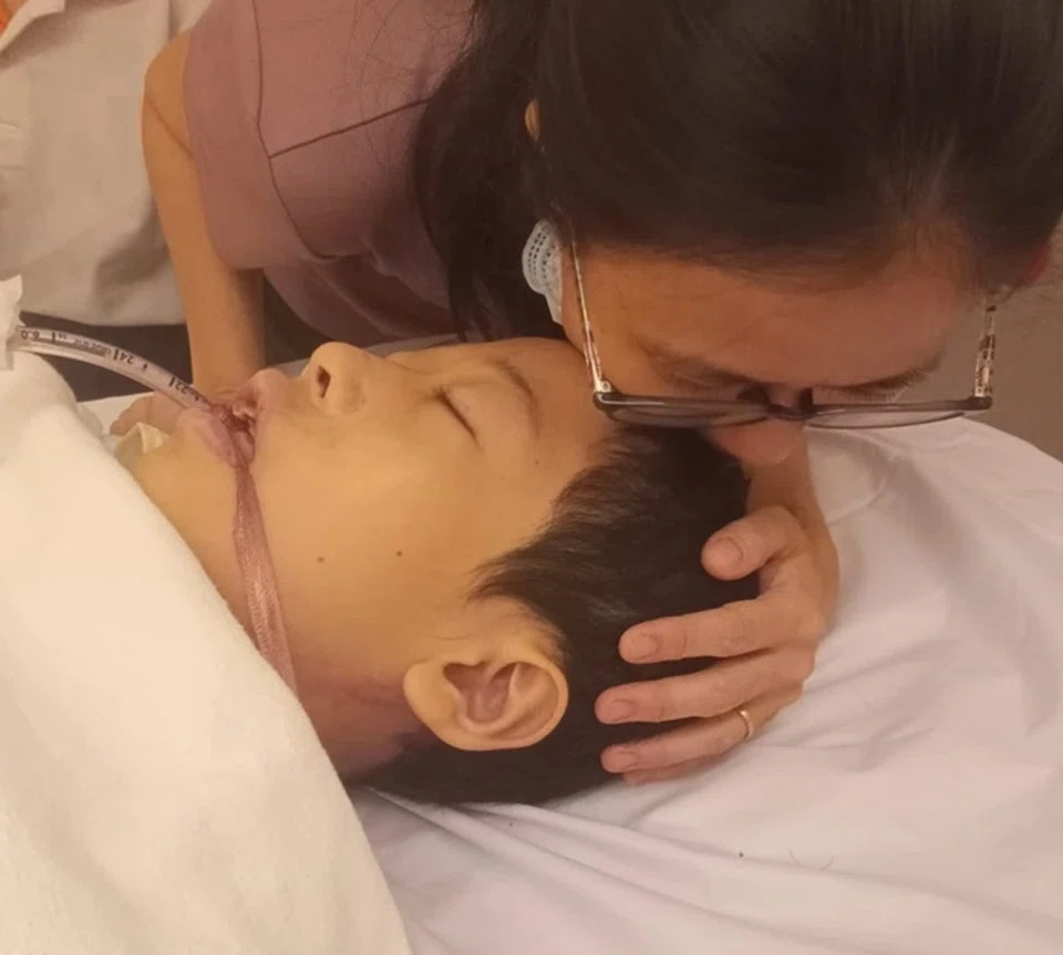 'When I reached the hospital, the tube was already disconnected'