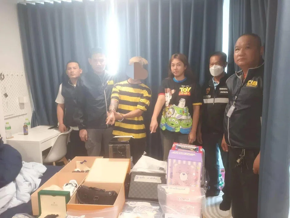 Evidence in the possession of the suspects was seized in two houses in Bangkok and Pathum Thani.