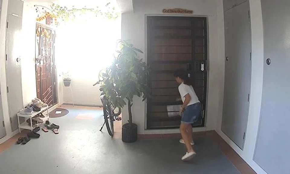 Kids hand out pap flyers in Punggol