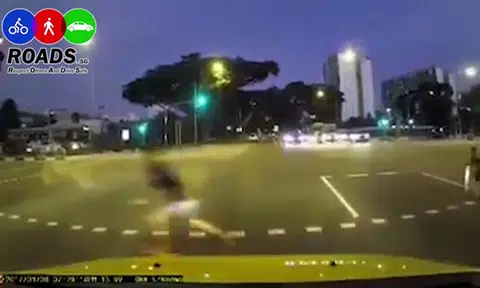 Harrowing video shows two reckless children on kick-scooters narrowly avoiding accident