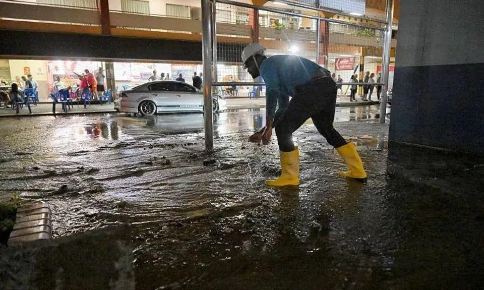 Several residents at a housing estate in the Lavender area experienced a disruption to their water supply after an underground pipe burst on Feb 1. 