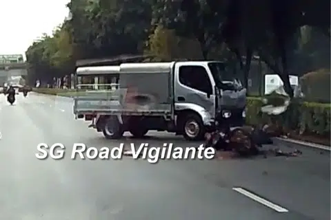 The SCDF and the police were alerted to the accident on the TPE at about 9.20am on Aug 15.