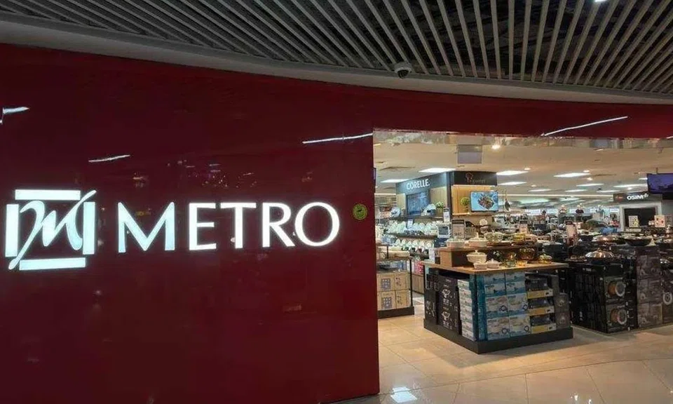 Shoppers lament Metro’s planned Paragon, Causeway Point exit