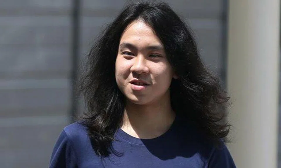Teenage blogger Amos Yee detained in United States after telling immigration officers he was seeking asylum