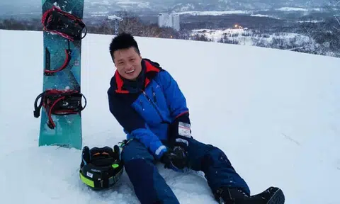 Victims of smiling voyeur feel betrayed by friends who received videos of them naked and said nothing