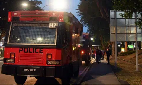 Police hunt for man who left unconscious six-month-old baby at SGH