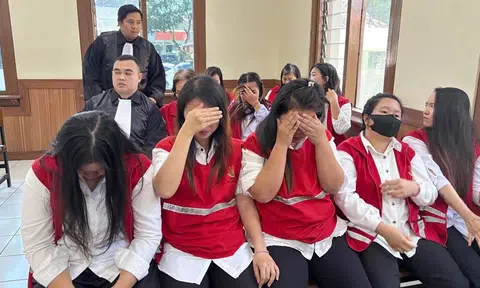 Indonesian baby trafficking, Singapore adoption agents, human trafficking