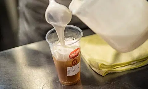 LiHo runs out of cheese topping for its signature tea -- after just 2 weeks