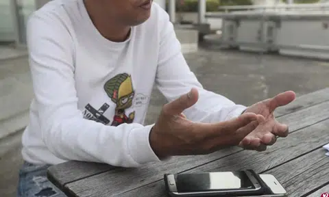 Man hopes to win big on soccer bets and repay loan shark debts, loses $8k in a week instead