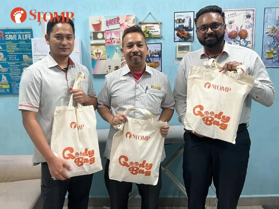 Station manager Zulfadli Muhammad, assistant station managers Azmi Ismail and Abbas Shah Bahdur Shah.