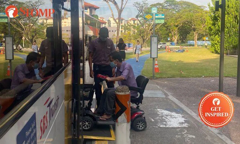 Kudos to SBS Transit bus captain who brings smiles to his commuters' faces