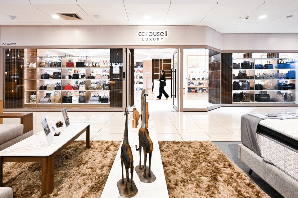 The store currently offers handbags and other accessories such as wallets, pouches and scarves from luxury labels including Louis Vuitton, Chanel and Yves Saint Laurent.