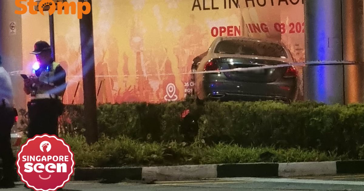 Woman arrested for drink driving after accident involving 3 cars and 2 people seated outside Chinatown bar