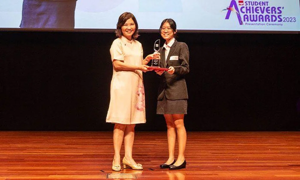 Lee Kuan Yew Model Student Award recipient thanks ITE lecturers for 'opportunities to shine'