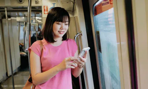 Singtel works hard to let consumers have their cake and eat it too.