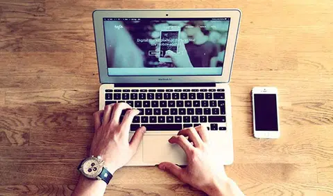 Is online dating really just full of 'despos' and 'losers'? Here's the truth