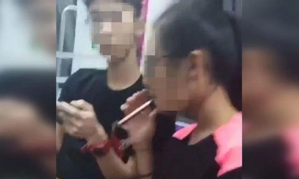 The Health Sciences Authority said it was alerted on March 29 to a video of the teenagers using the e-vaporiser in the MRT cabin. PHOTO: SINGAPOREUNCENSORED.COM