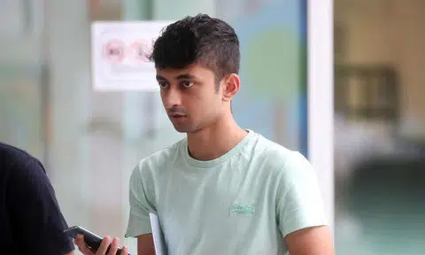 Social escort burst into tears after NSF flashed his police ID and asked for 'arrangement'