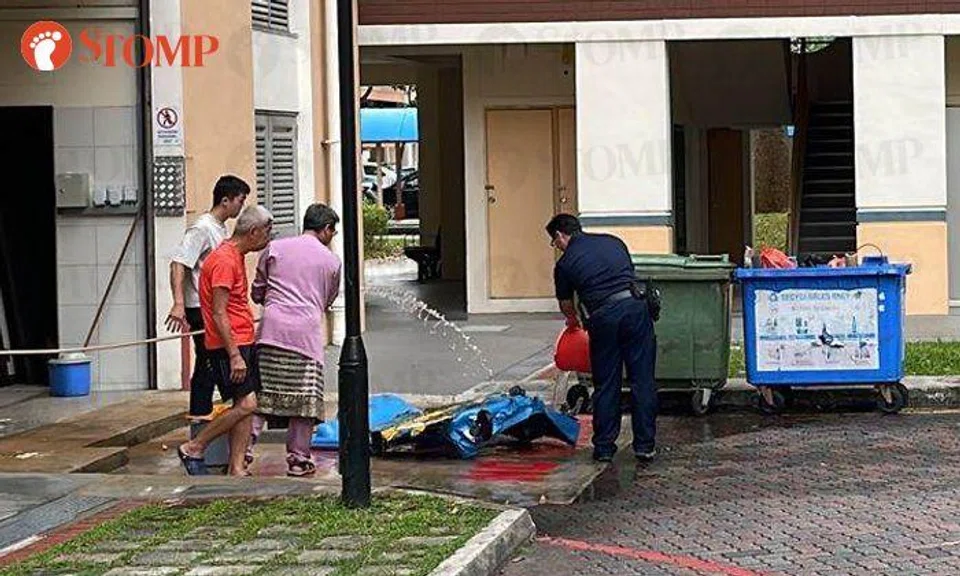 Rubbish bin catches fire in Tampines