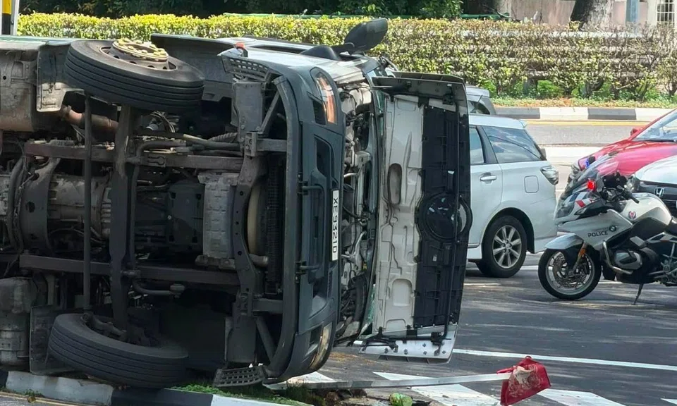 garbage truck Yishun overturns