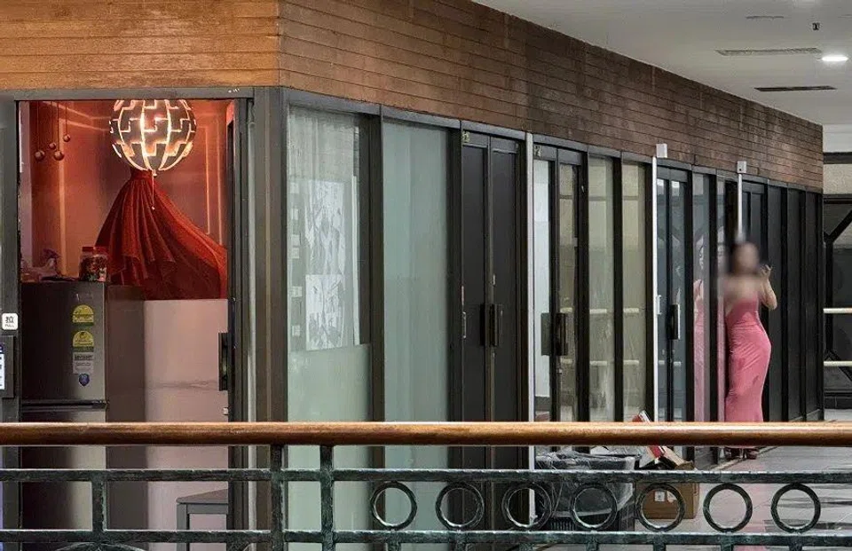 Parklane Shopping Mall plagued with seedy businesses