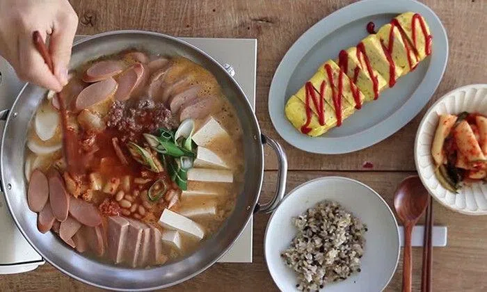 How to make authentic Army Stew the Korean way | STOMP