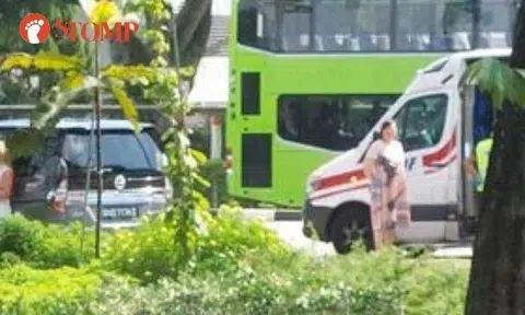 Stomper Rose shared photos of an ambulance at the scene.