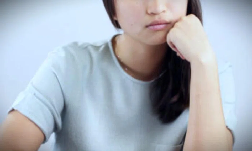 Man mocks woman for having diploma, says no guy wants to date girls who don't have good salaries