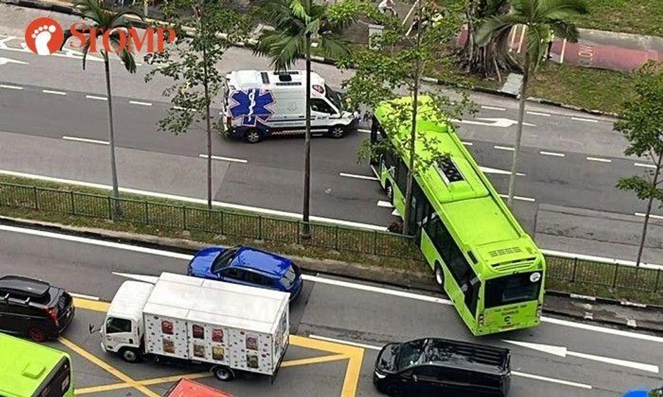 Tower Transit bus crashes through railing, ends up across road divider at Ang Mo Kio Avenue 3
