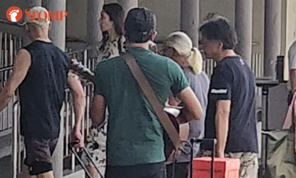 Young busker wows with Beatles classic during Ramadan at Pasir Ris, wins hearts of passers-by