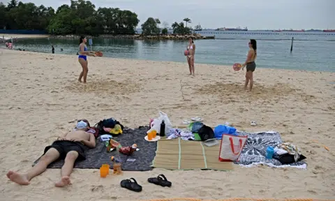 Singapore third most 'chilled out' Asian country, Mumbai least: Study based on Google trends