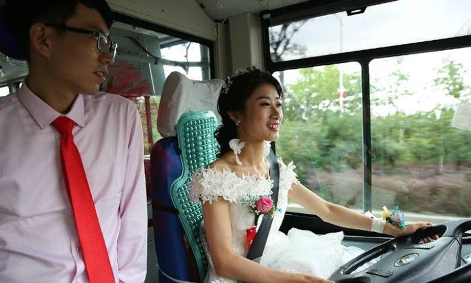 Chinese bride drives groom to wedding -- in a bus
