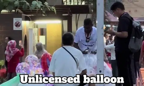 Man caught selling LED balloons without licence at East Coast Parkway, goods seized