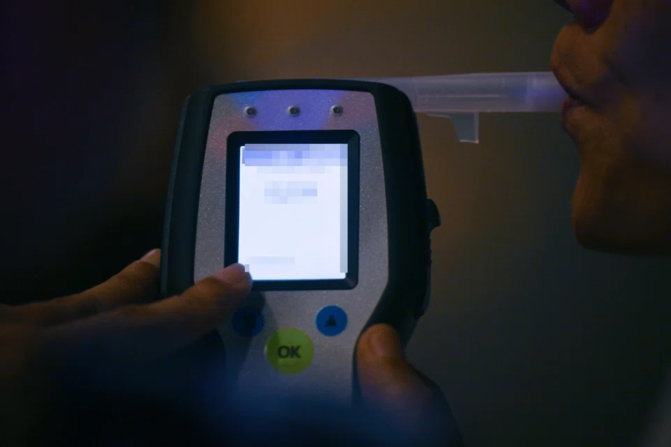 The HBEA requires a motorist to blow into the device via a plastic straw. A result can be acquired within a few minutes.