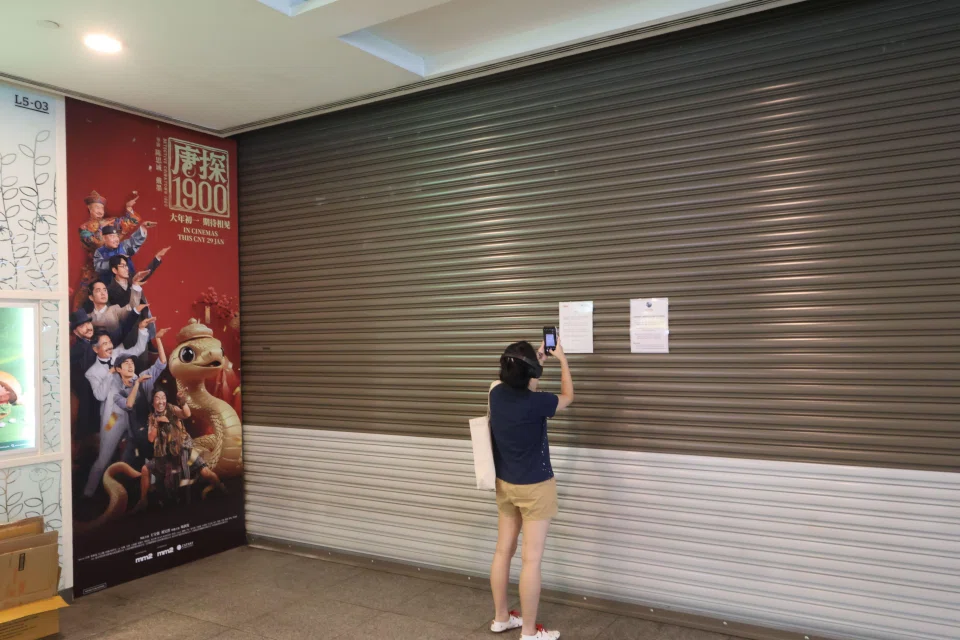 Shaw Theatres will take over the cinema space vacated by Cathay Cineplexes at Jem shopping centre. 
