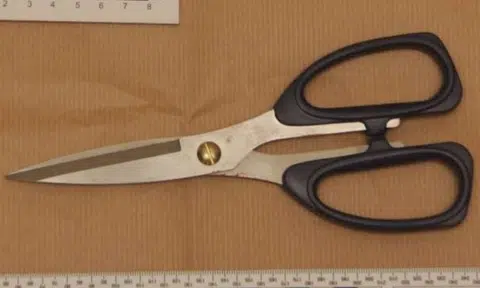 Man with scissors arrested after injuring 2 people in Jurong East, teen ran and called police