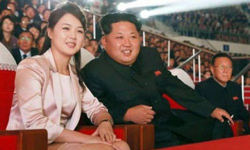 Rare photos apparently show Kim Jong-un's pretty wife