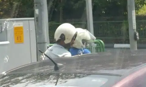 We're living in 2017 -- but this guy is already in 3012