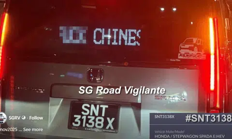 car showing expletive on rear window