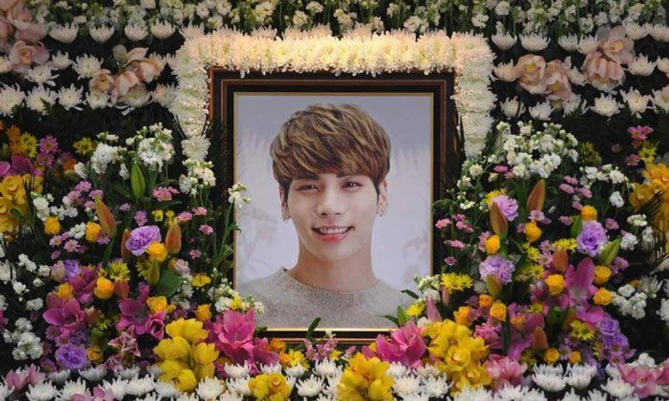 Singer reveals full text of SHINee member Jonghyun's death note: "Why did I choose this path?"