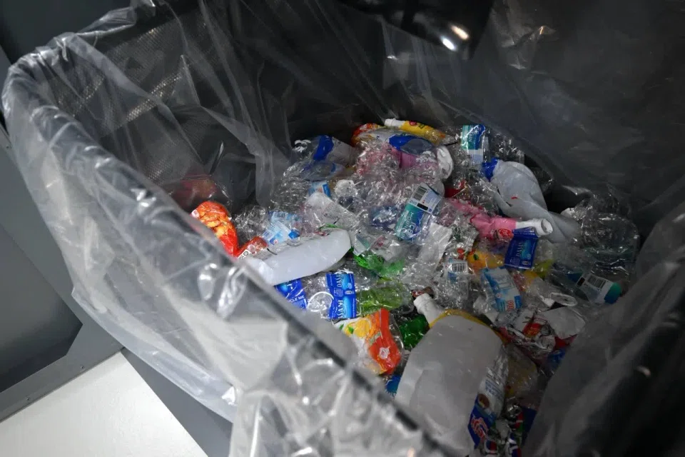 The machines will be placed at supermarkets, HDB void decks and town centres, among other high-footfall areas.  ST PHOTO: NG SOR LUAN