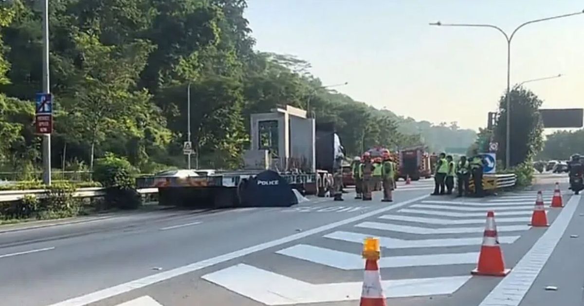 Motorcyclist Killed in KJE Crash Near Woodlands Exit