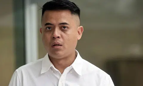 Changi Prison officer took $3,700 in bribes to smuggle nude photos, medication to inmate
