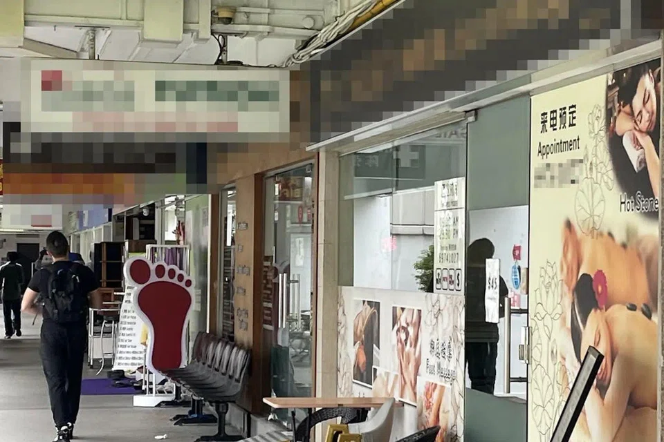 The teen purportedly got to know the masseuse on WeChat.