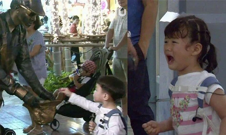 Kids go berserk after seeing 'statue' move suddenly | STOMP