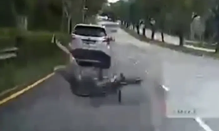 Cyclist left tumbling on road after accident with car along Xilin ...