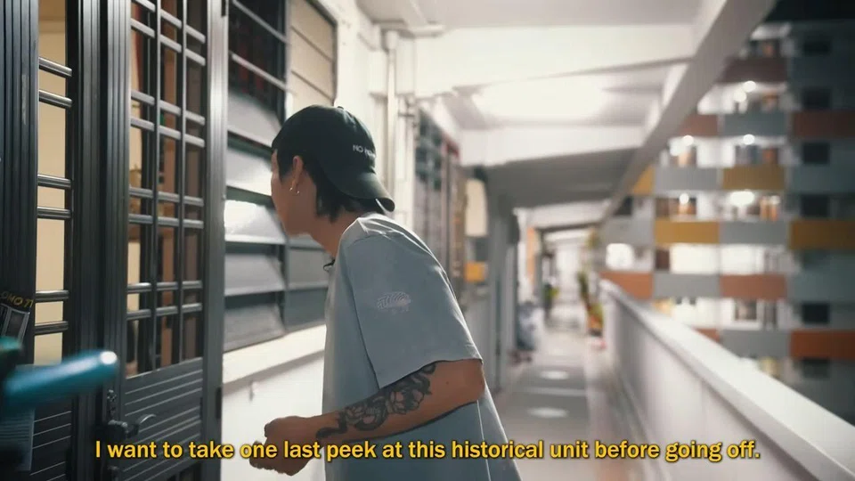 In November 2023, YouTuber Sneaky Sushii posted a video of himself visiting the HDB unit in Toa Payoh where one of Singapore’s most bizarre and gruesome murders took place in 1981.