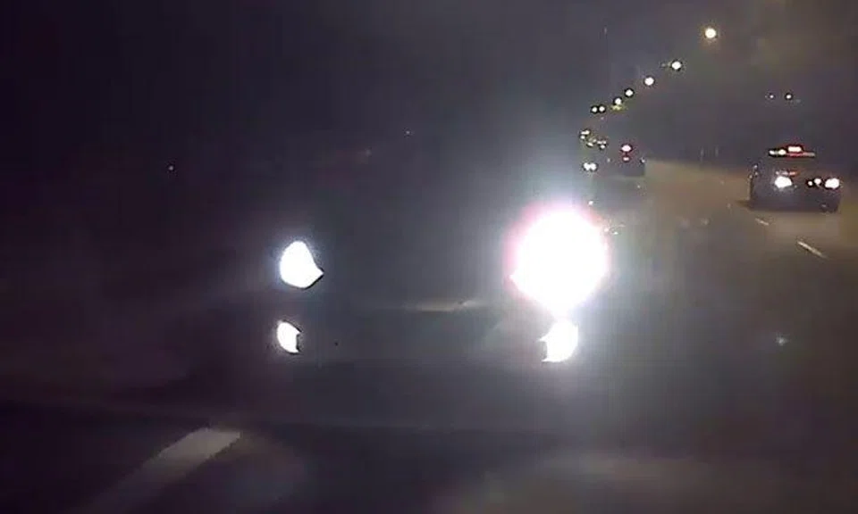 Driver SDR9500Y flashes high beam, "drives up real fast" and tailgates car